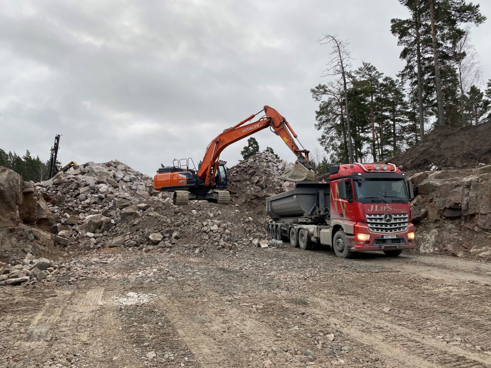 Utlasning berg västra änden, Måttbandsvägen